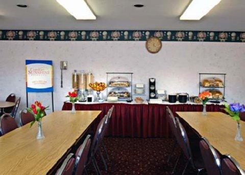 Super 8 By Wyndham Bc Hotel 3*