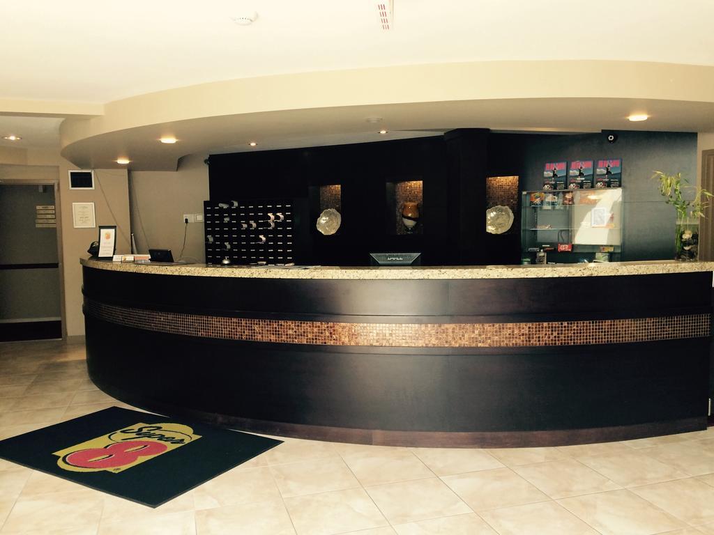 Hotel Super 8 By Wyndham Bc 3*